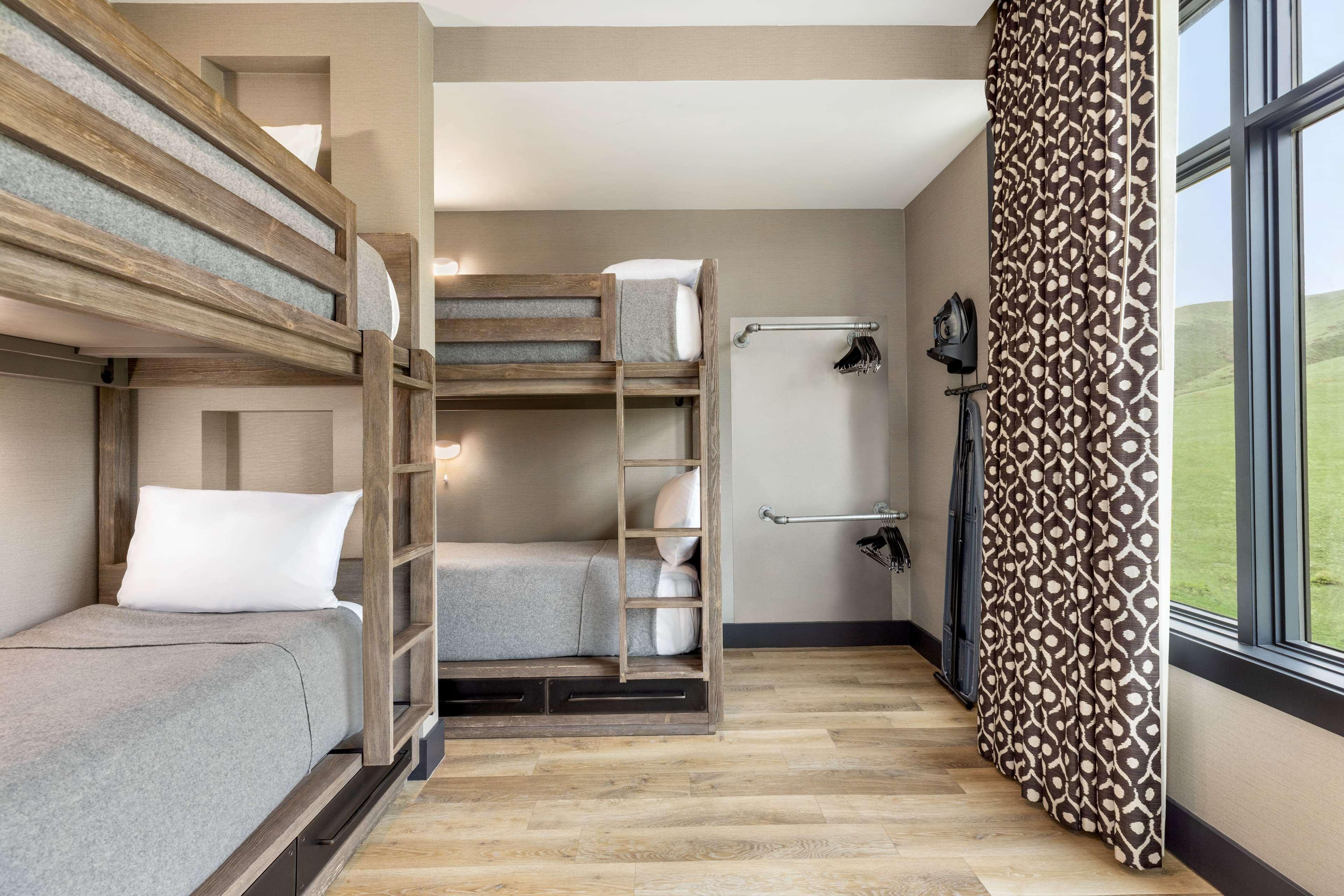 Origin Red Rocks, A Wyndham Hotel Golden Eksteriør billede